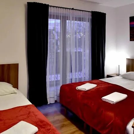 Anna Maria Kwatera prywatna *